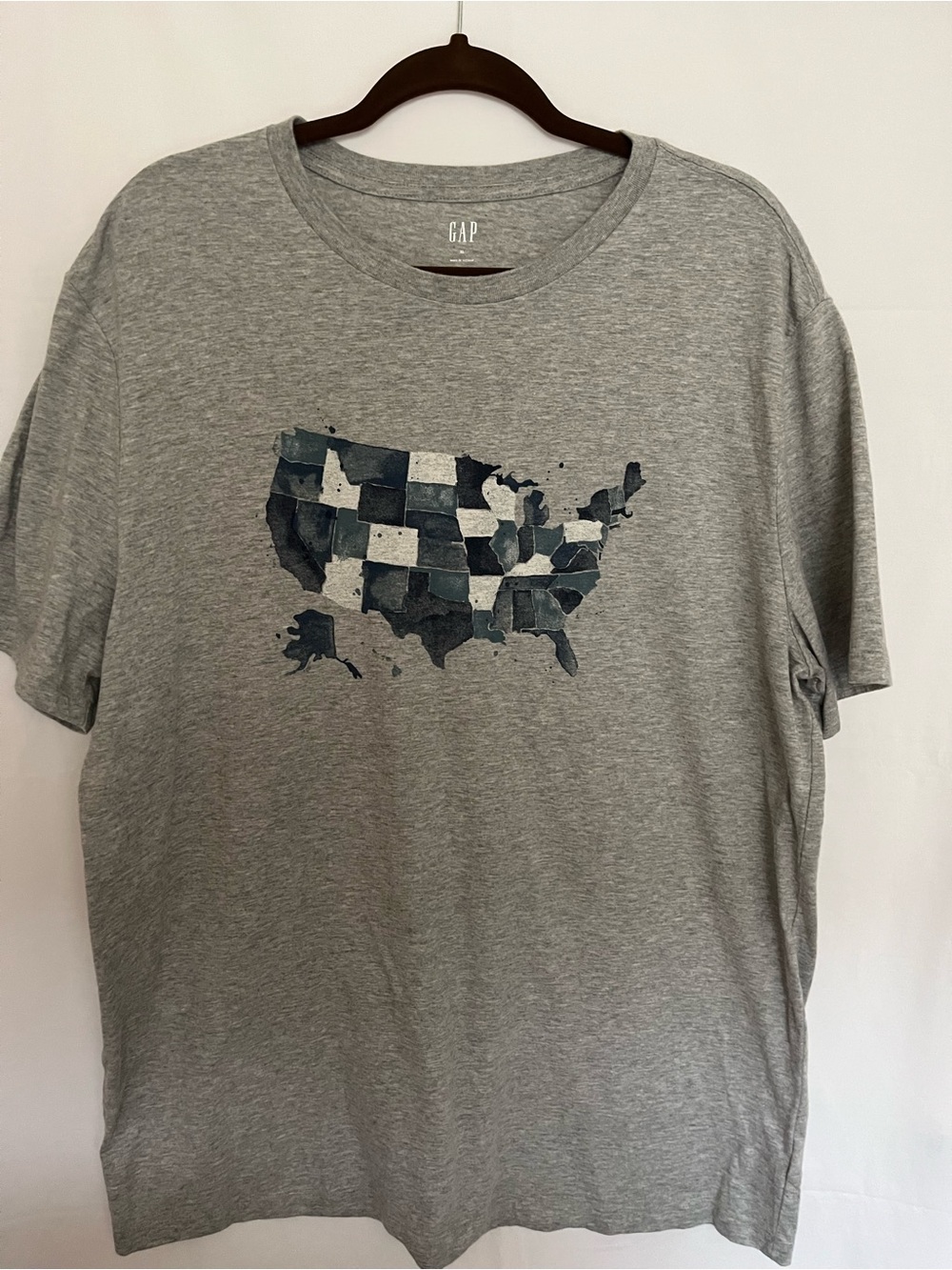 GAP Heather Gray Tee with Navy Patchwork USA Map
